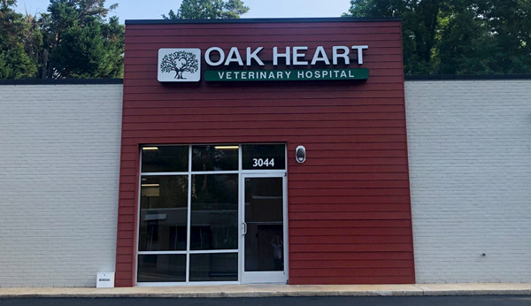 Oak Heart Veterinary Hospital at Dixie Trail Exterior